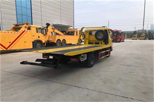 东源非事故拖车